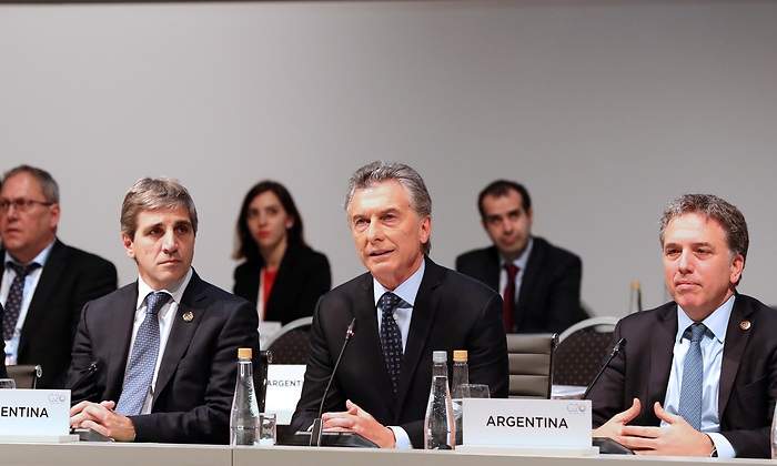 argentina-macri-caputo.jpg