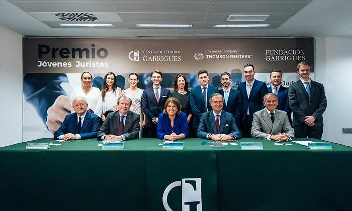 Mesa-presidencial-decana-y-ganadores.jpg