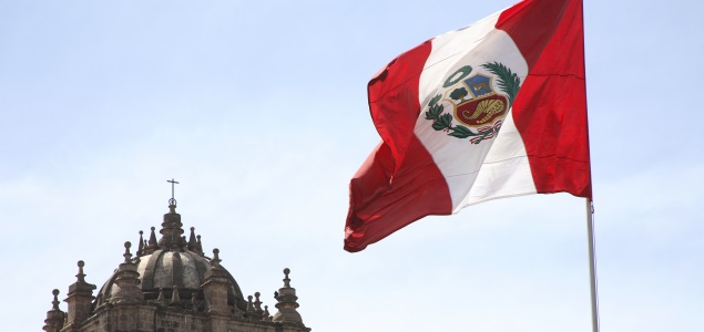 peru-bandera-getty.jpg