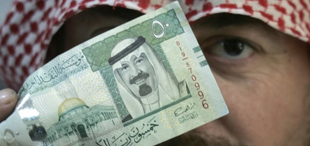 arabe-saudi-dinero-635.jpg