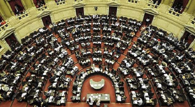 Diputados636largo.jpg
