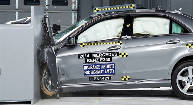 crashtest_mercedes.jpg - 640x450