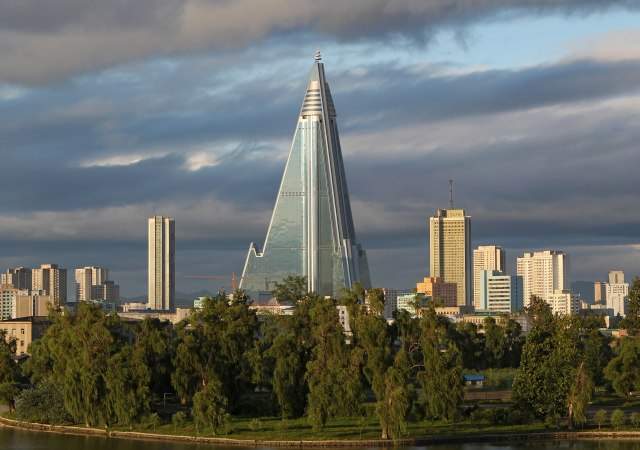 RyugyongHoteldreamstime-1.jpg