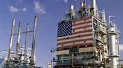 EEUU-refineria-bandera.jpg