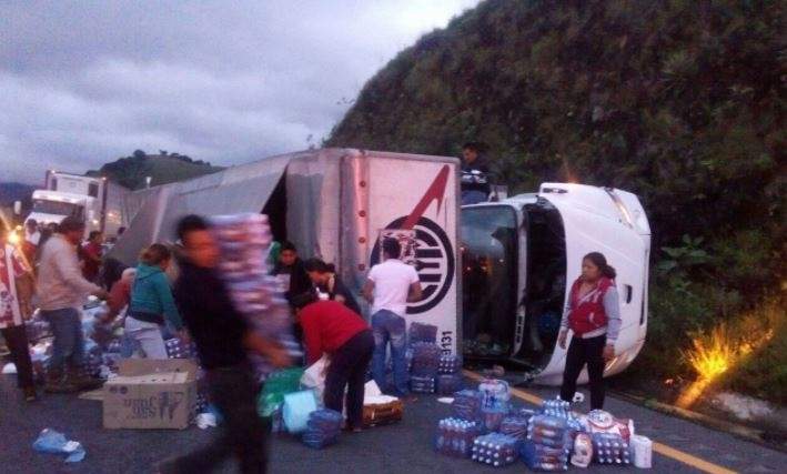 TRAILER-VUELCA-TWT.jpg