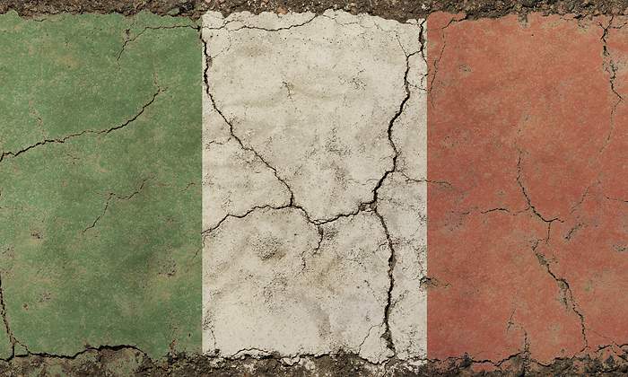 italia-bandera-desgaste.jpg
