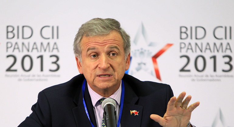 ministro-de-hacienda-larrain-efe.png