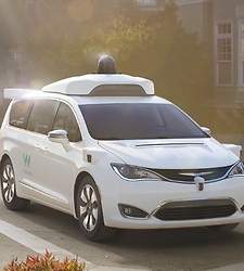 waymo-chrysler-pacifica-waymo.jpg