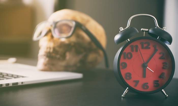 trabajo-muerte-reloj-dreams.jpg