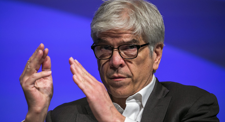 Romer deja el BM tras polémica por ránking 'Doing Business'