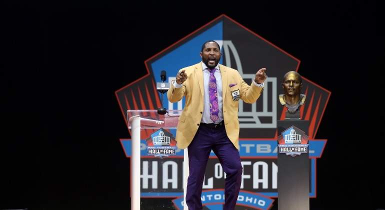 Ray-Lewis-entra-al-salon-de-la-fama-reuters.jpg