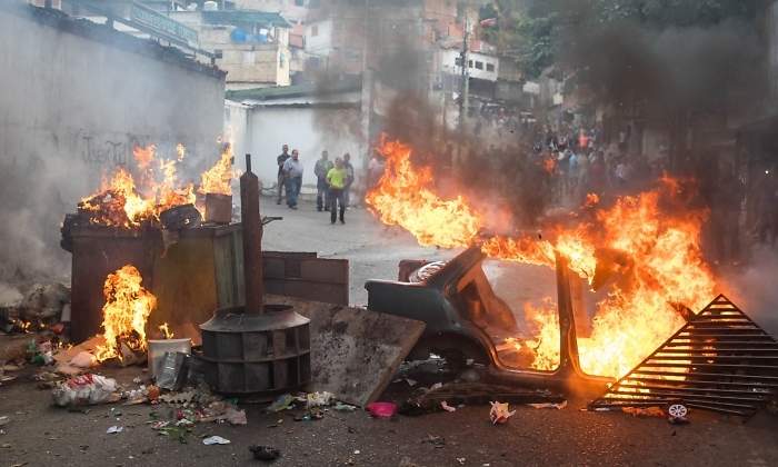 venezuela-civiles-militares-maduro.jpg