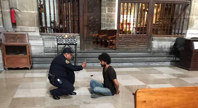 detenido-apunalo-sacerdote-770.jpg