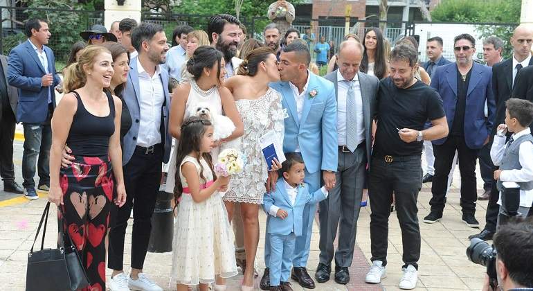 tevezCasamiento770.jpg
