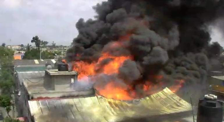 incendio-ecatepec-bodega.jpg