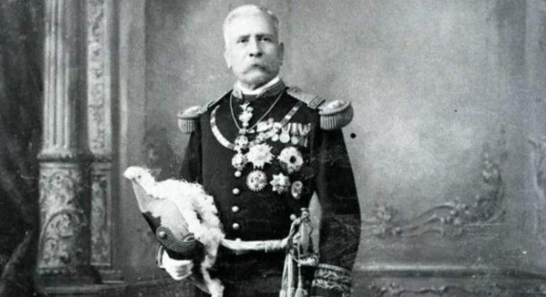 porfirio-diaz-amlo-podcast.jpg