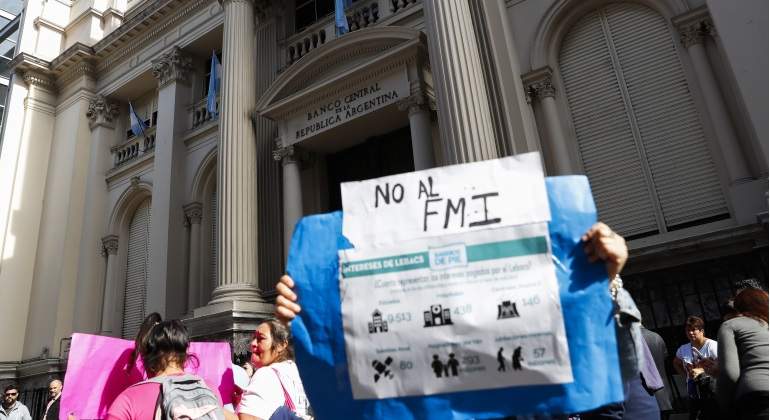 no-al-fmi-banco-central-argentina-cartel-770x420-efe.jpg