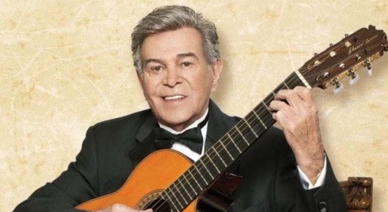 chamin-correa-tw-770.jpg