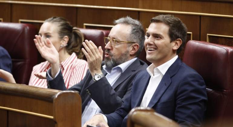 Ciudadanos consigue el apoyo de PP y PSOE en su moción para suprimir los aforamientos