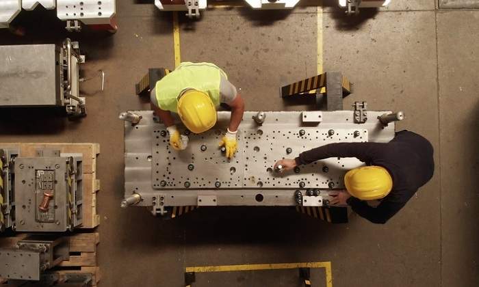 trabajadores-industria-mesa-getty-770x420.jpg