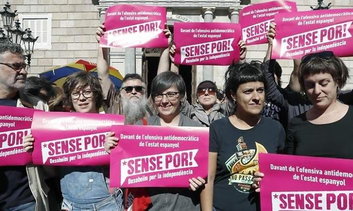 diputados-cup-plaza-generalitat-efe.jpg