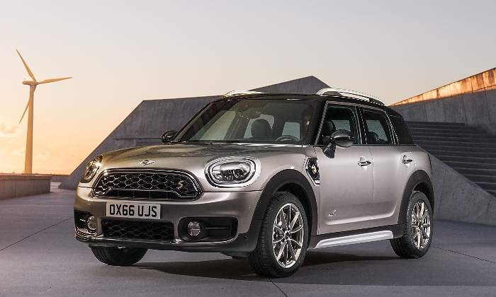 Mini-Cooper-S-Countryman-All4-2016-01.jpg