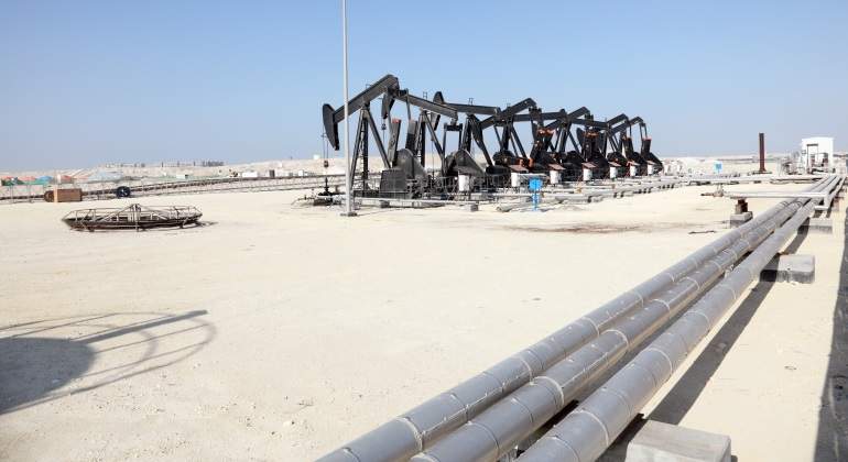 bahrein-oleductos-desierto.jpg