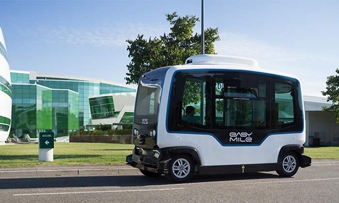 easymail-autobus-autonomo.jpg