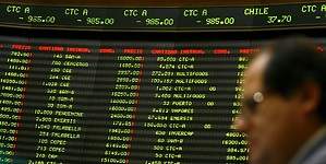 Bolsa de Comercio de Santiago tocó su nivel más bajo del año