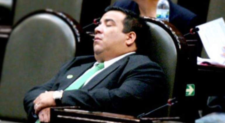 aburrimiento-en-el-trabajo.jpg