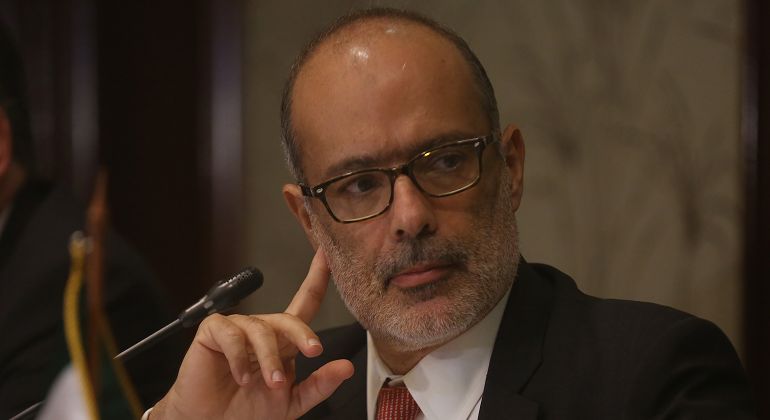 rodrigo-valdes-ministro-hacienda-efe.png
