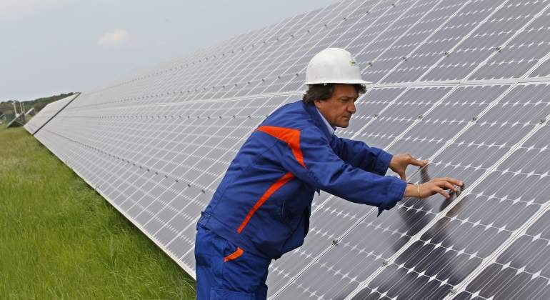 placas-solares-enel-green-power-770x420-reuters.jpg