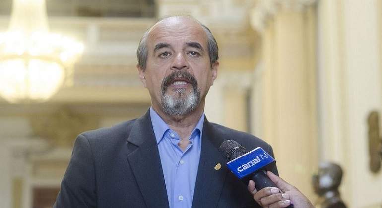mauricio770.jpg
