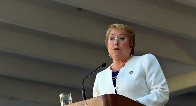 bachelet-maduro-efe.bmp