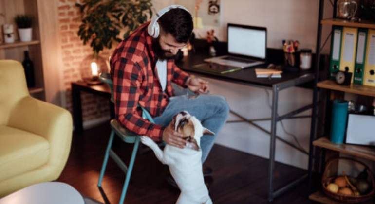 Home-Office-istock-770.jpg