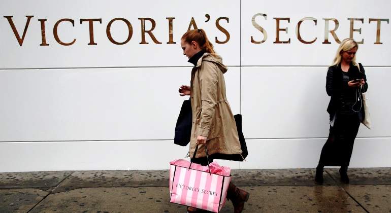 victoria-secret-modelo-tienda-reuters.jpg