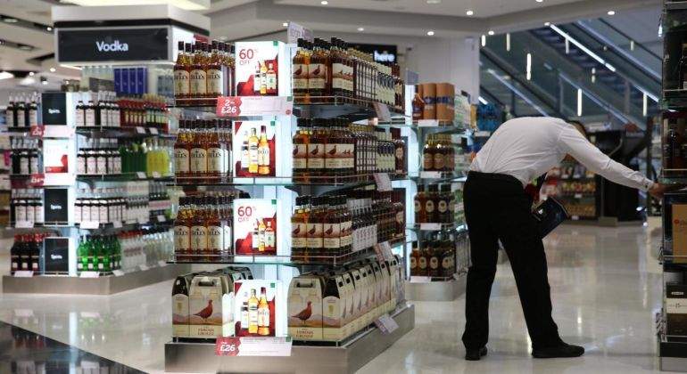 Free-Shop-Reuters.jpg
