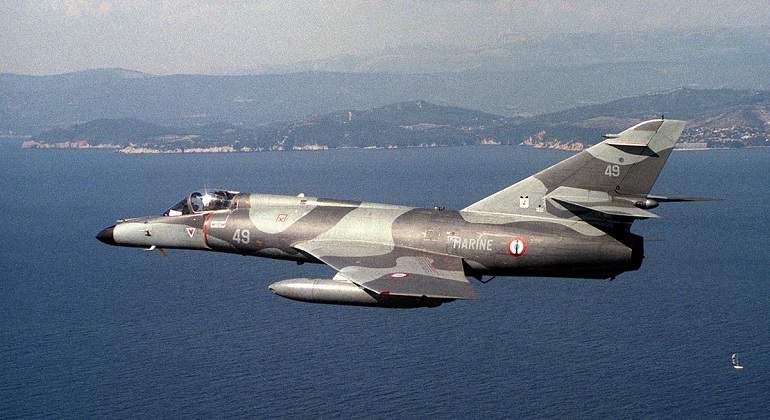 AvionesMilitarFrancia770.jpg