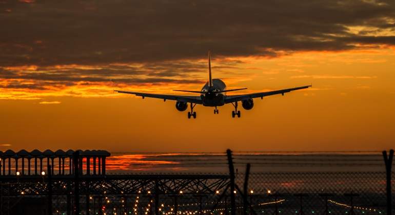 Resultado de imagen de aeropuertos colapsados