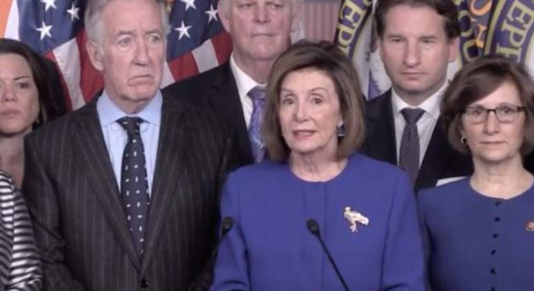 democratas-nancy-pelosi-t-mec.jpg