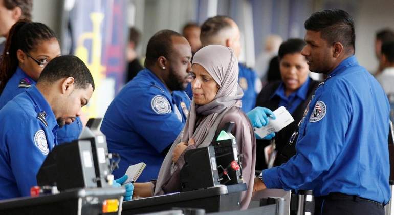 jfk-control-mujer-velo-aeropuerto-vuelo.nueva-york-reuters.jpg