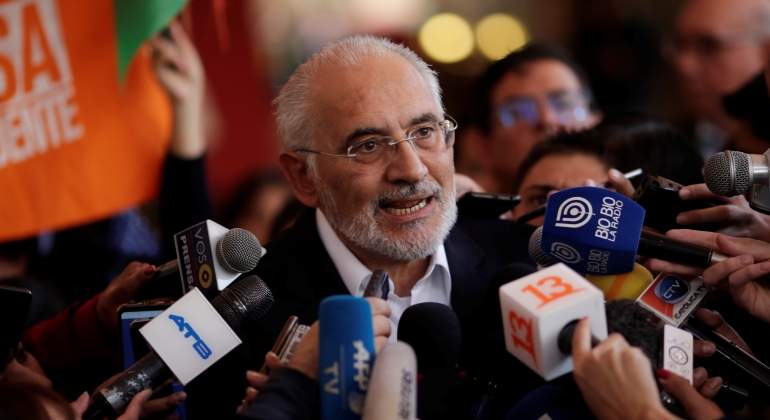 carlos-mesa-reuters.jpg
