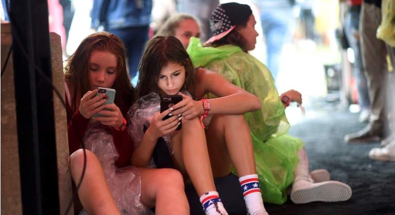 CELULARES-MILLENIALS-770-REUTERS.jpg