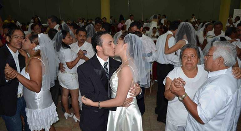 matrimonios-colectivos-archivo.jpg