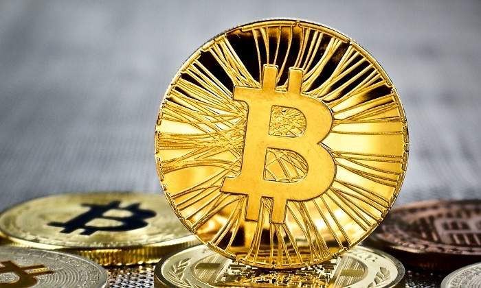 bitcoin-dorada-oro.jpg