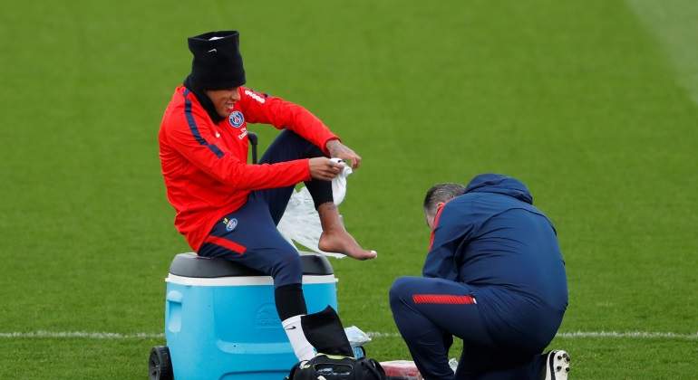 Neymar-lesion-reuters.jpg