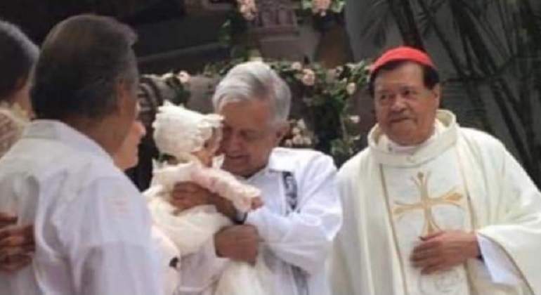 amlo-padrino-compadre-770-420.jpg