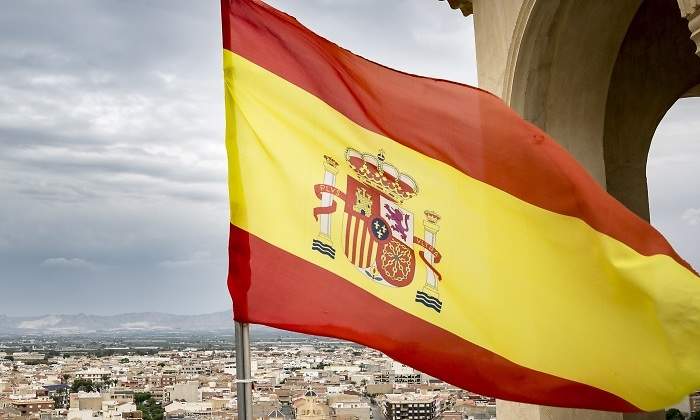 espana-bandera-arcos-dreamstime.jpg
