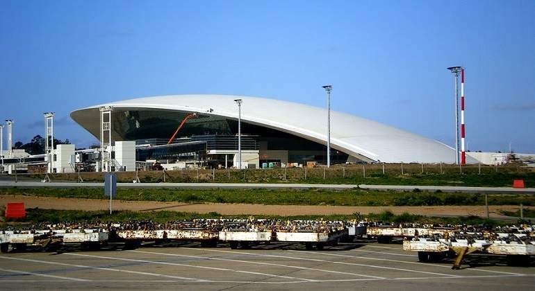aeropuerto-internacional-de-carrasco770.jpg