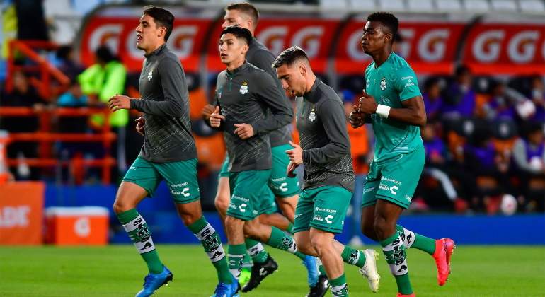 santos-laguna-bloomberg.jpg
